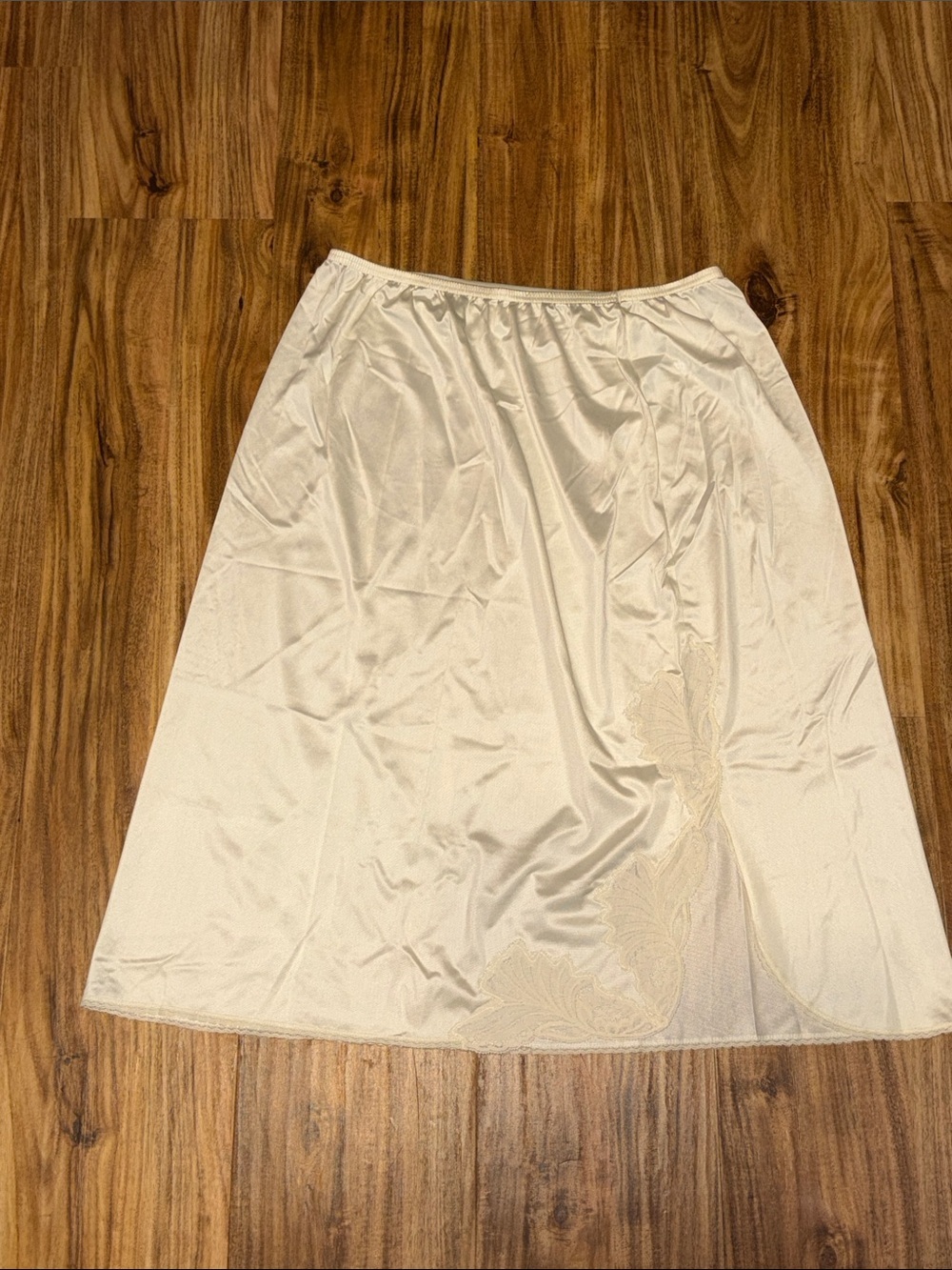 Vanity Fair women large slip skirt satin lace split Cream beige off white VTG